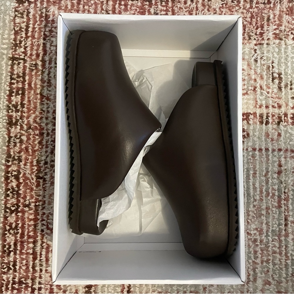 NWT YUME YUME Truck Slide